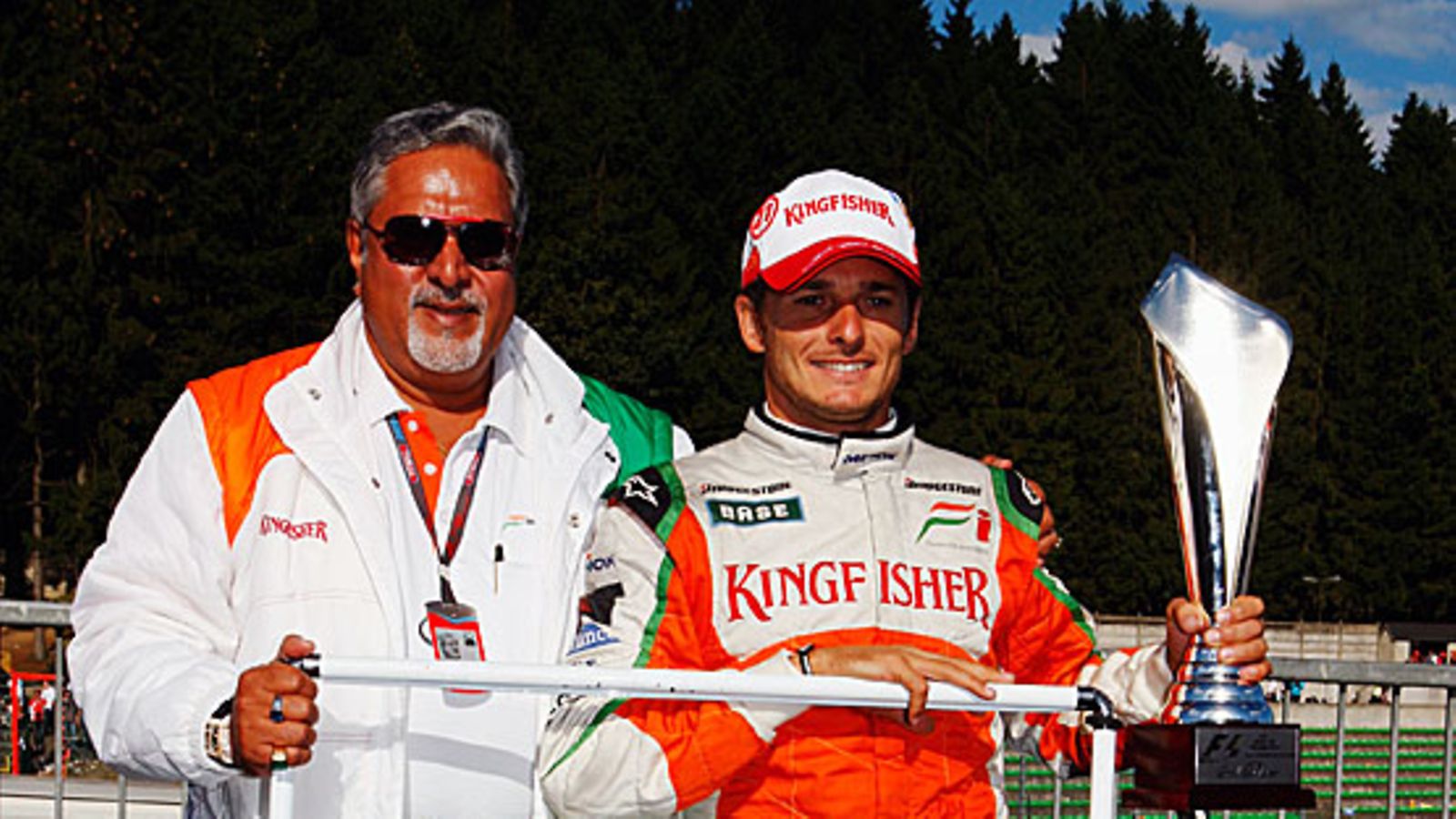 Vijay Mallya ja Giancarlo Fisichella. Kuva: Vladimir Rys/GETTY.