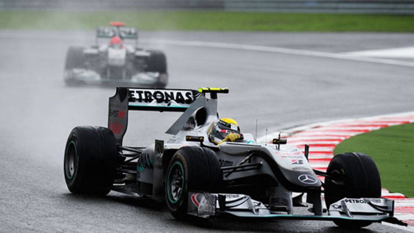 Nico Rosberg ja Michael Schumacher, kuva:  Clive Mason/Getty Images