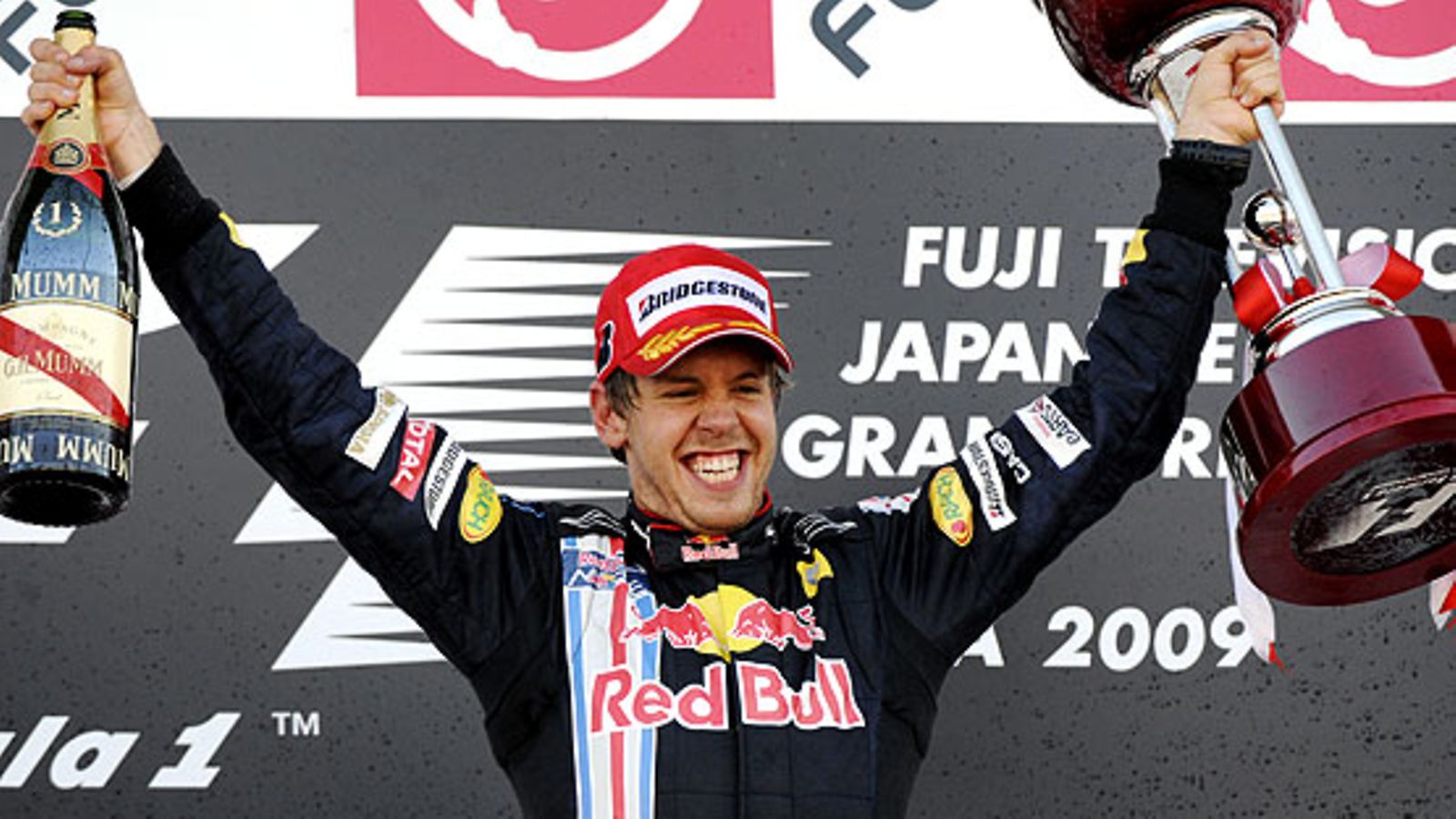 Sebastian Vettel (Kuva: EPA/FRANCK ROBICHON)