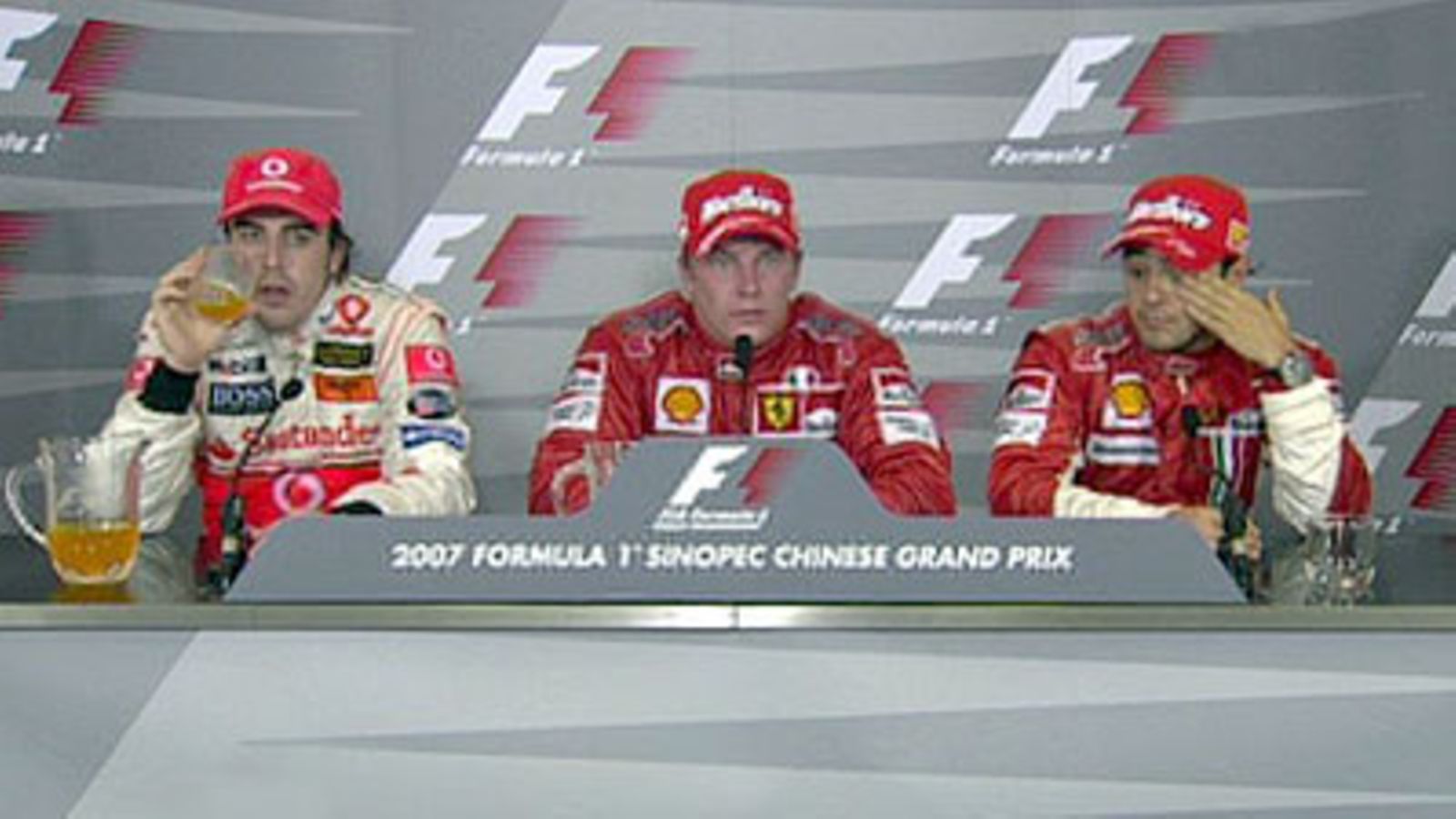 Fernando Alonso, Kimi Räikkönen ja Felipe Massa (Kuva: MTV Oy/FOM)