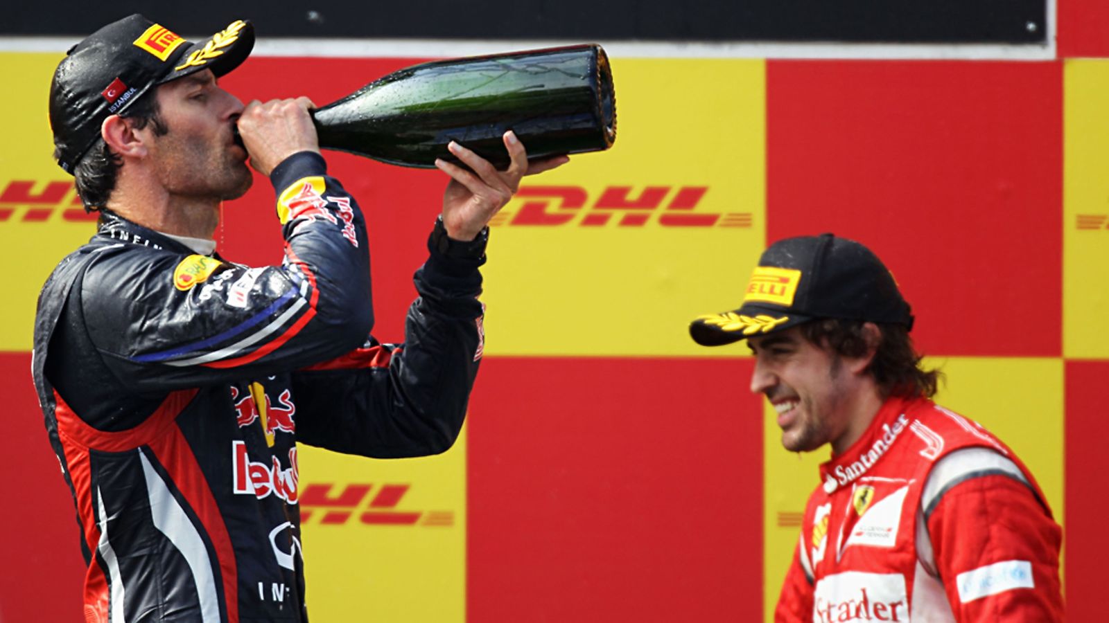 Mark Webber ja Fernando Alonso Turkin GP:n palkintopallilla