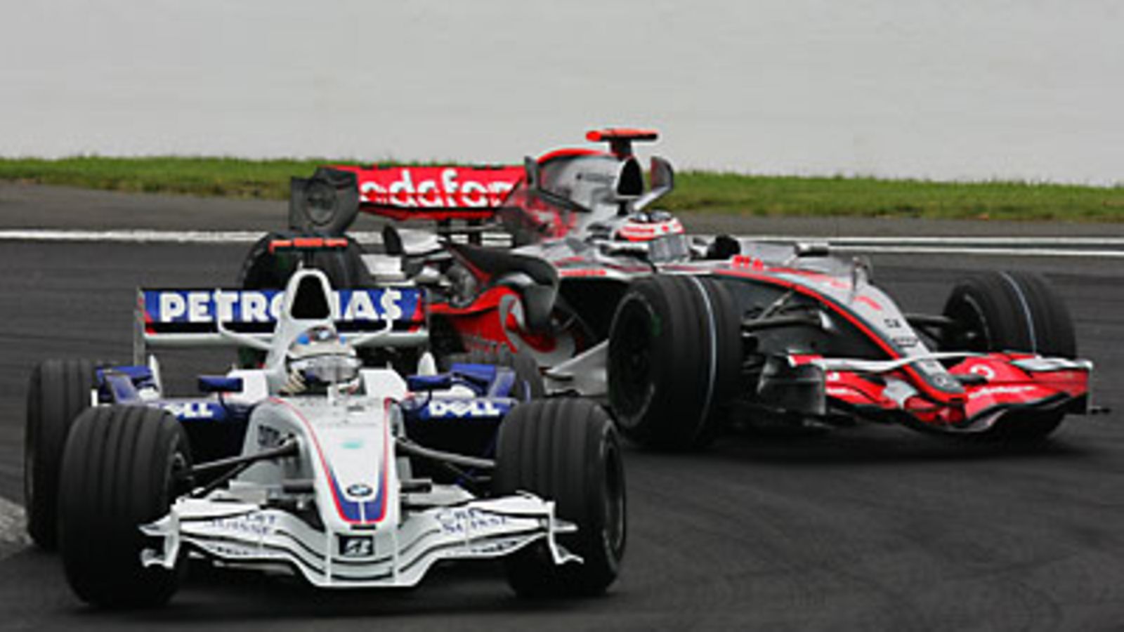 Nick Heidfeld ja Fernando Alonso, kuva: Clive Rose/Getty Images