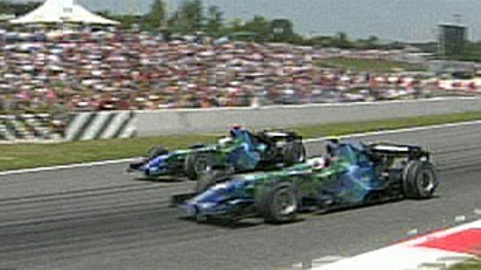 Jenson Button ja Rubens Barrichello, Kuva: MTV Oy