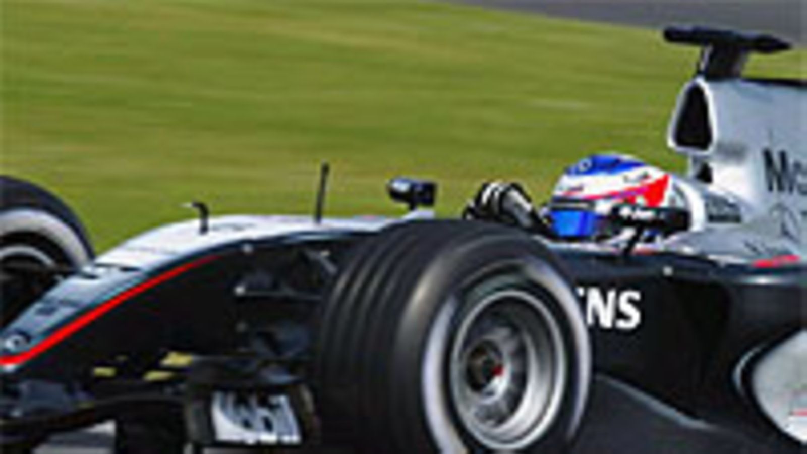 Räikkönen MP4-19B-auton ratissa, kuva: Bryn Lennon/Getty Images