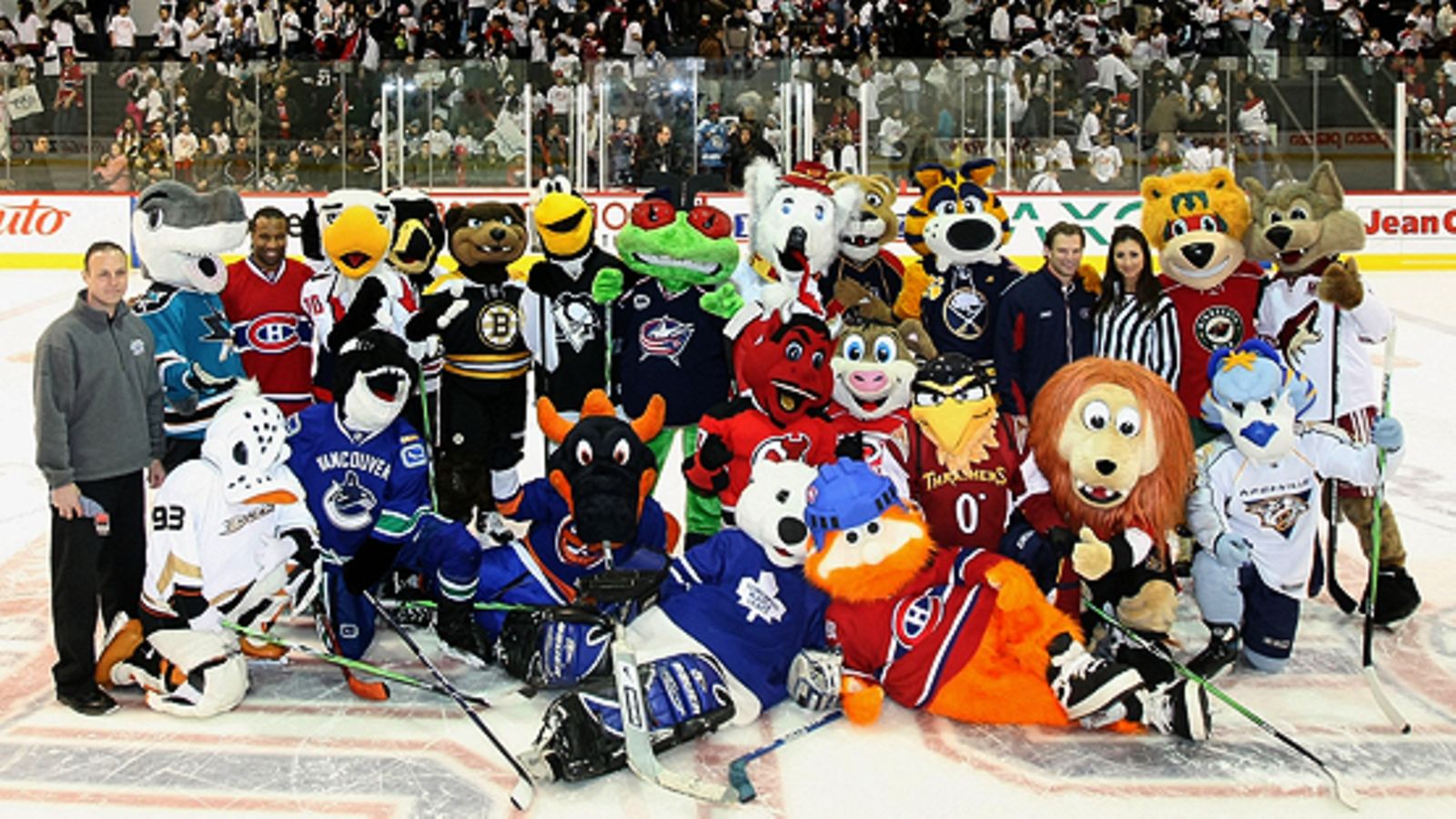 NHL:n maskotit All Star -otteluviikonloppuna Montrealissa 2008 (Photo: Getty Images)