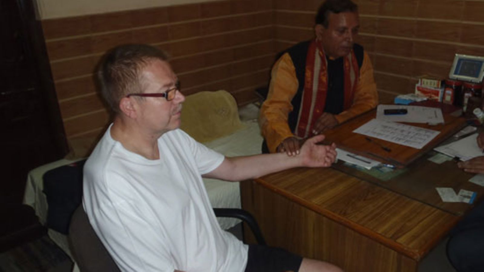 Jaria hoitavat Intian parhaimmat gurut.