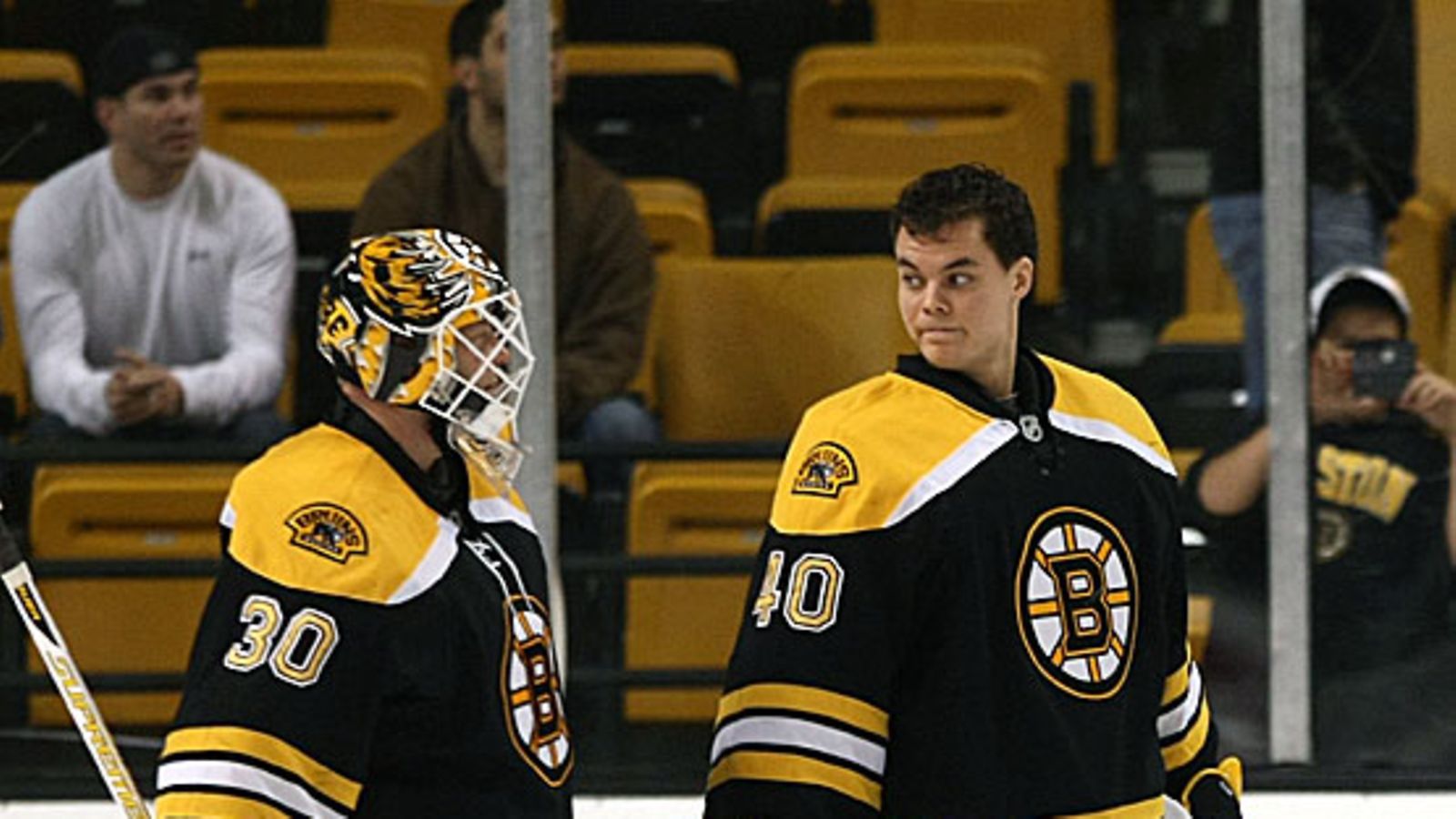 Tim Thomas ja Tuukka Rask. Kuva: Bruce Bennett/GETTY.