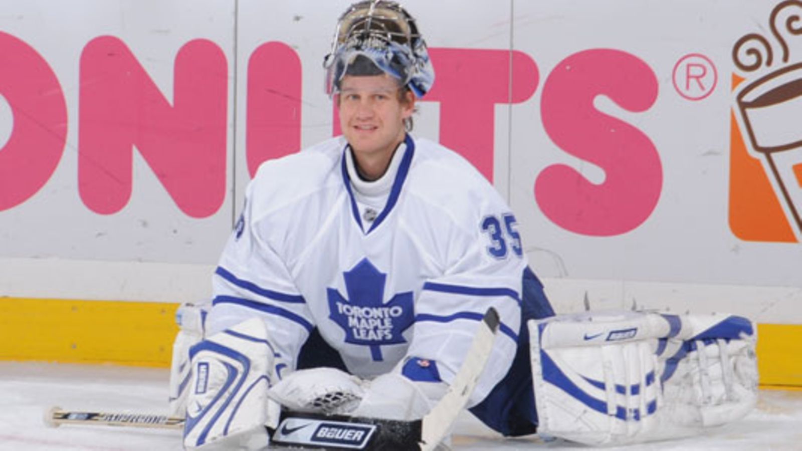 Vesa Toskala, Toronto Maple Leafsin paidassa. 2008. Kuva: Getty Images,Steve Babineau.