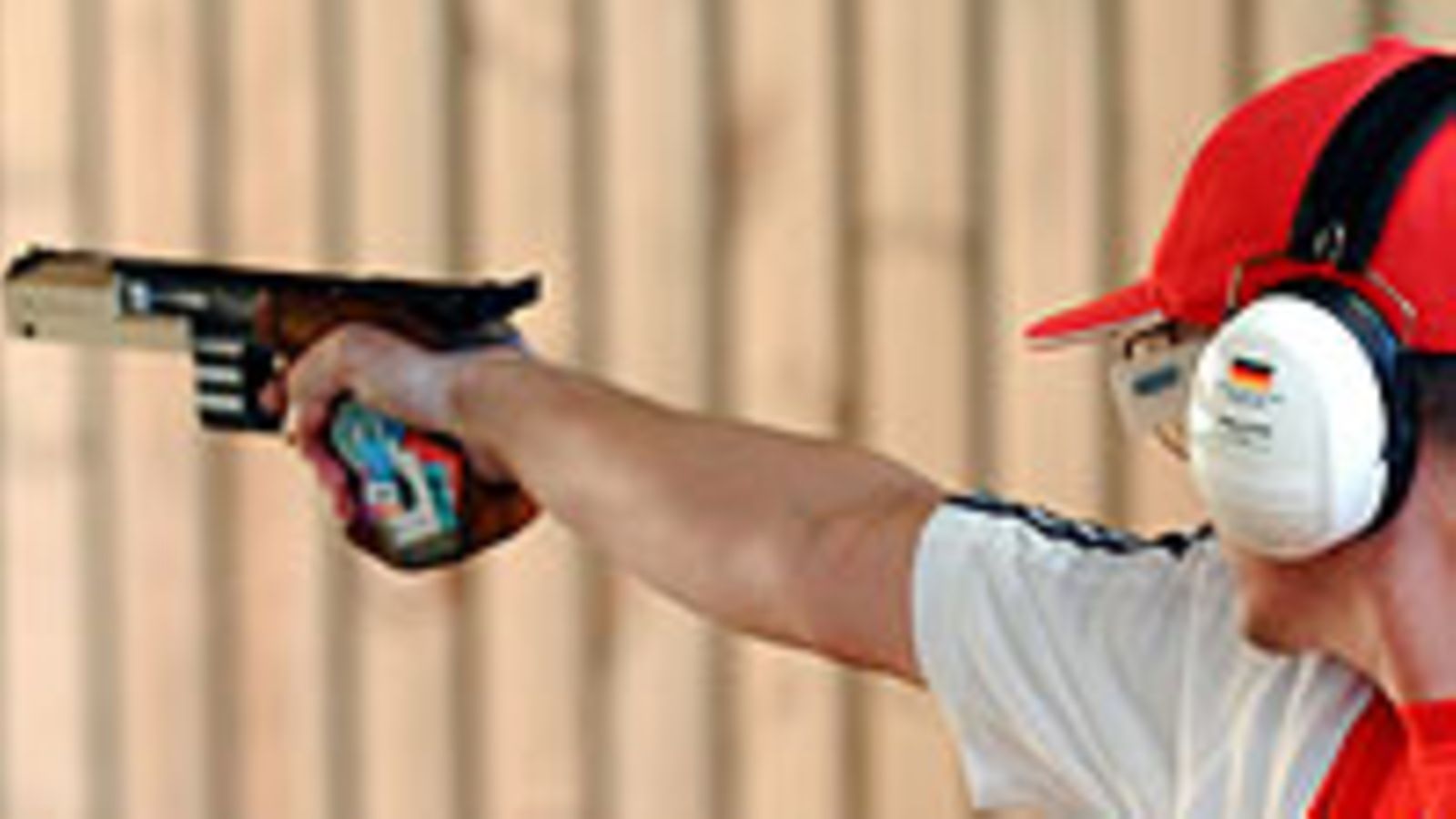 (Kuva: EPA/Peter Kneffel)