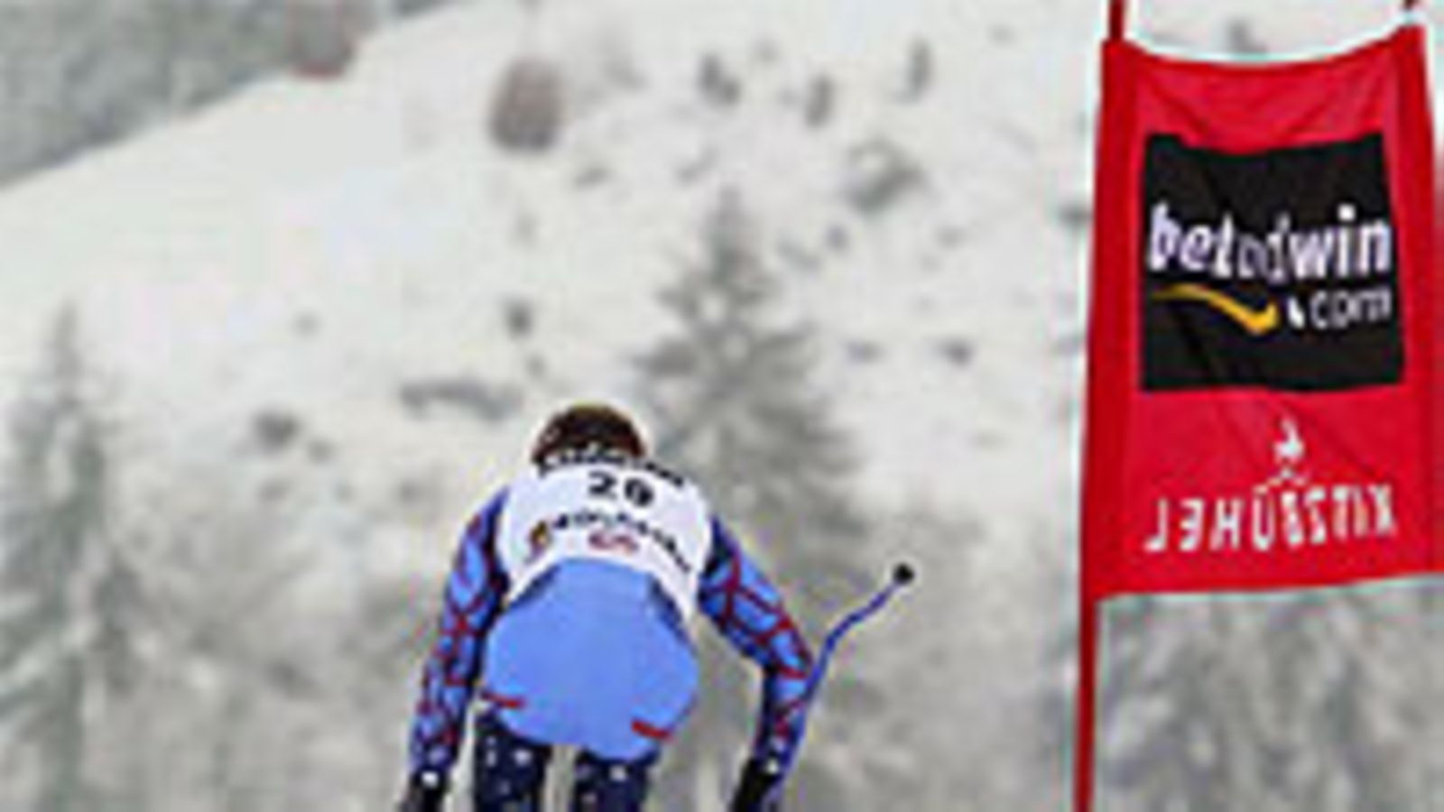 Daron Rahlves syöksyy Kitzbühelissä 2003, photo: Agence Zoom/Getty Images
