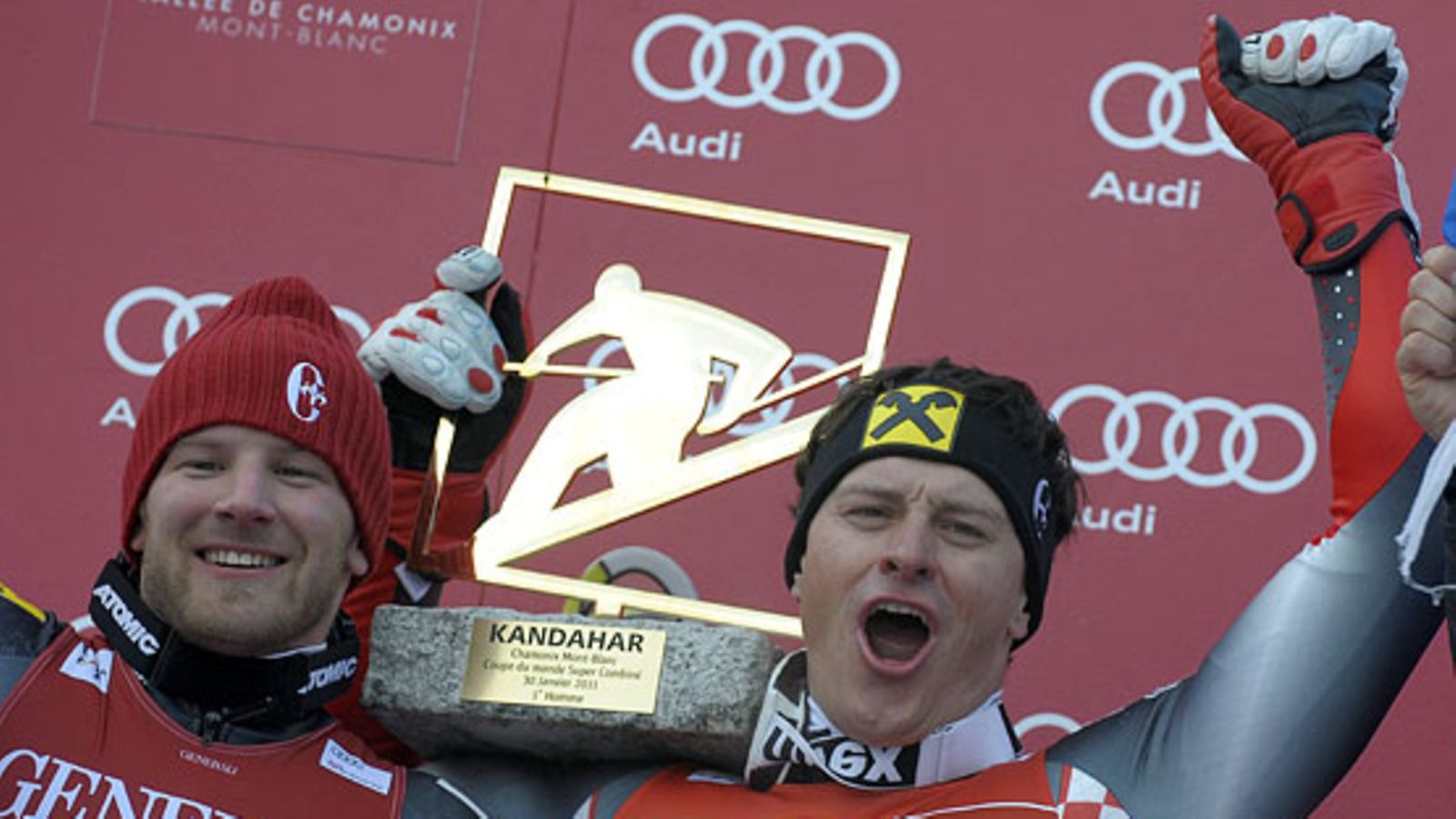 Natko Zrncic-Dim ja Ivica Kostelic juhlivat kaksoisvoittoa.