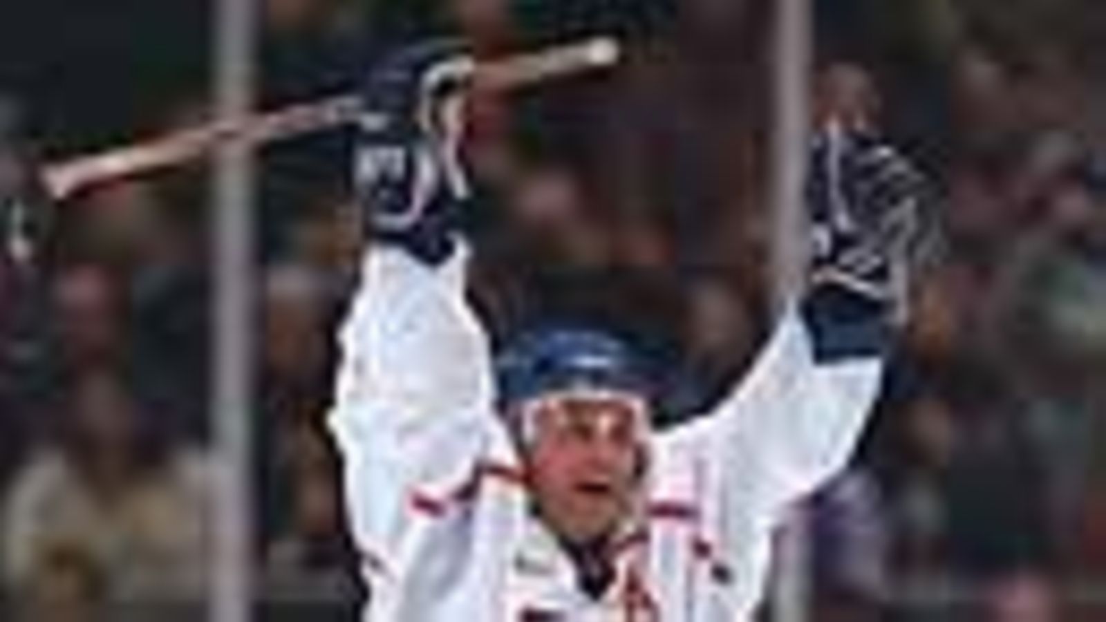 Photo:   Brian Bahr /Allsport