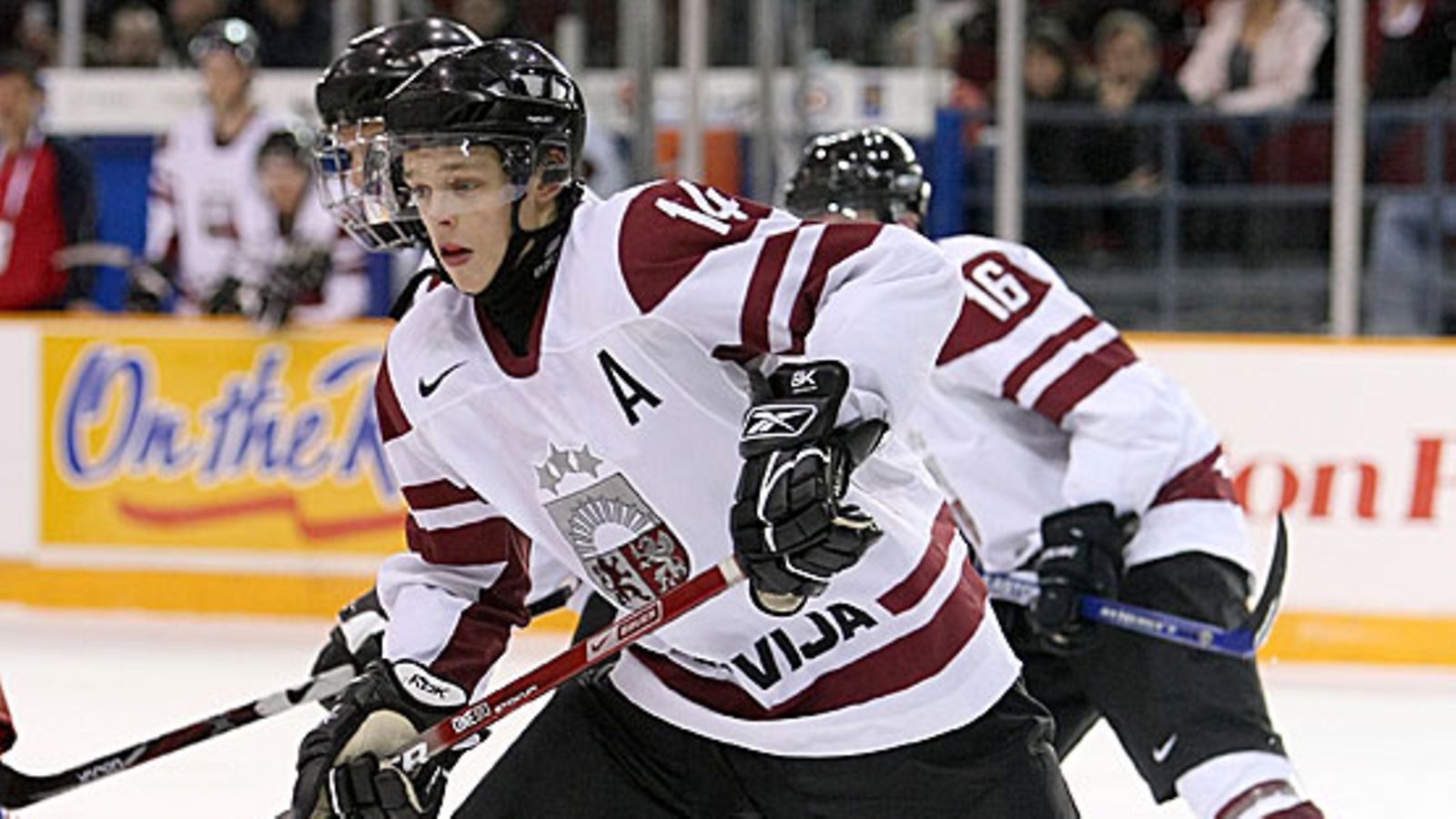 Roberts Jekimovs, kuva: Jana Chytilova/NHLI/Getty Images
