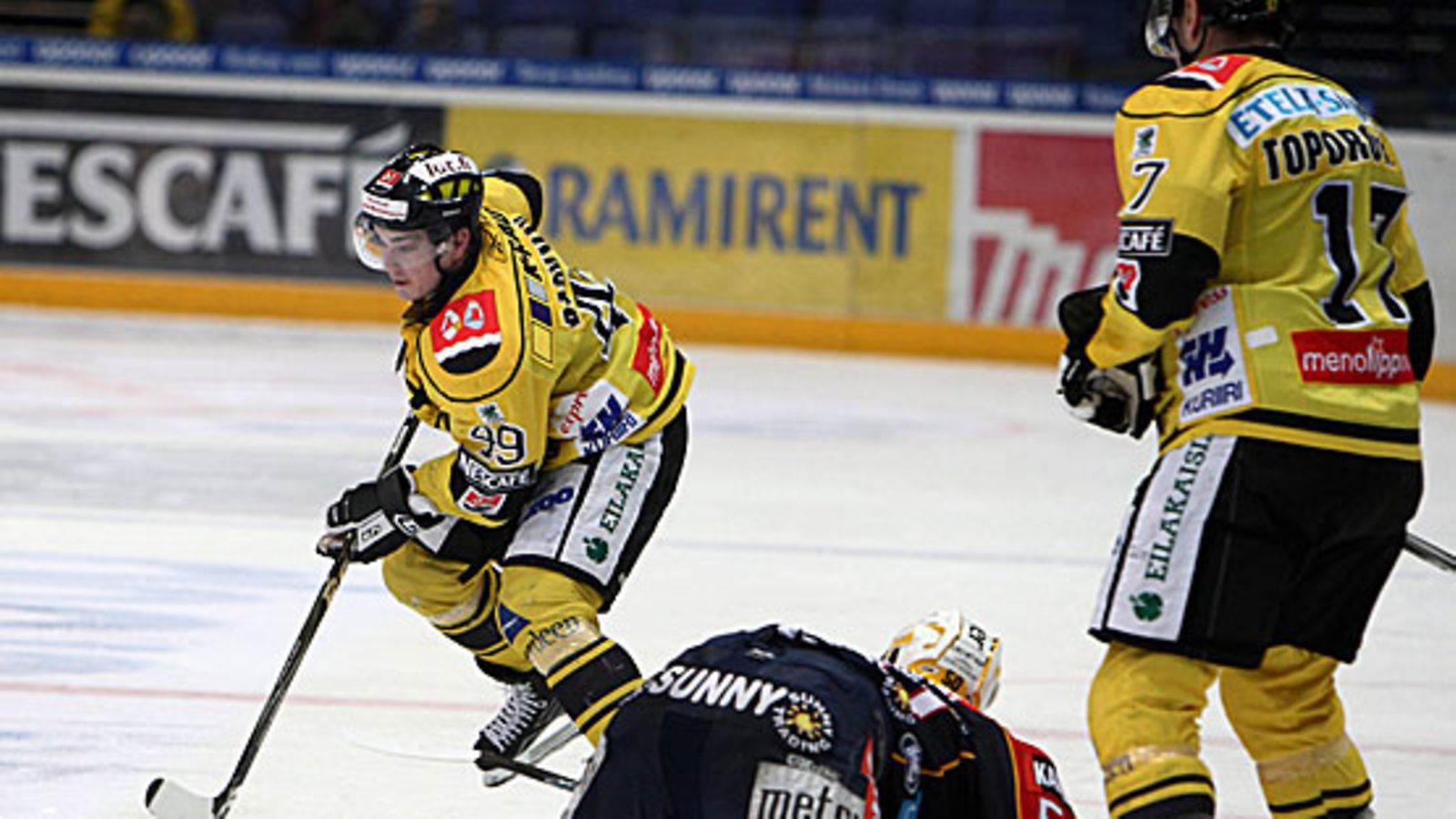 Simon Backman, Tommi Kivistö, Shayne Toporowski, kuva:Lehtikuva/Matti Raivio
