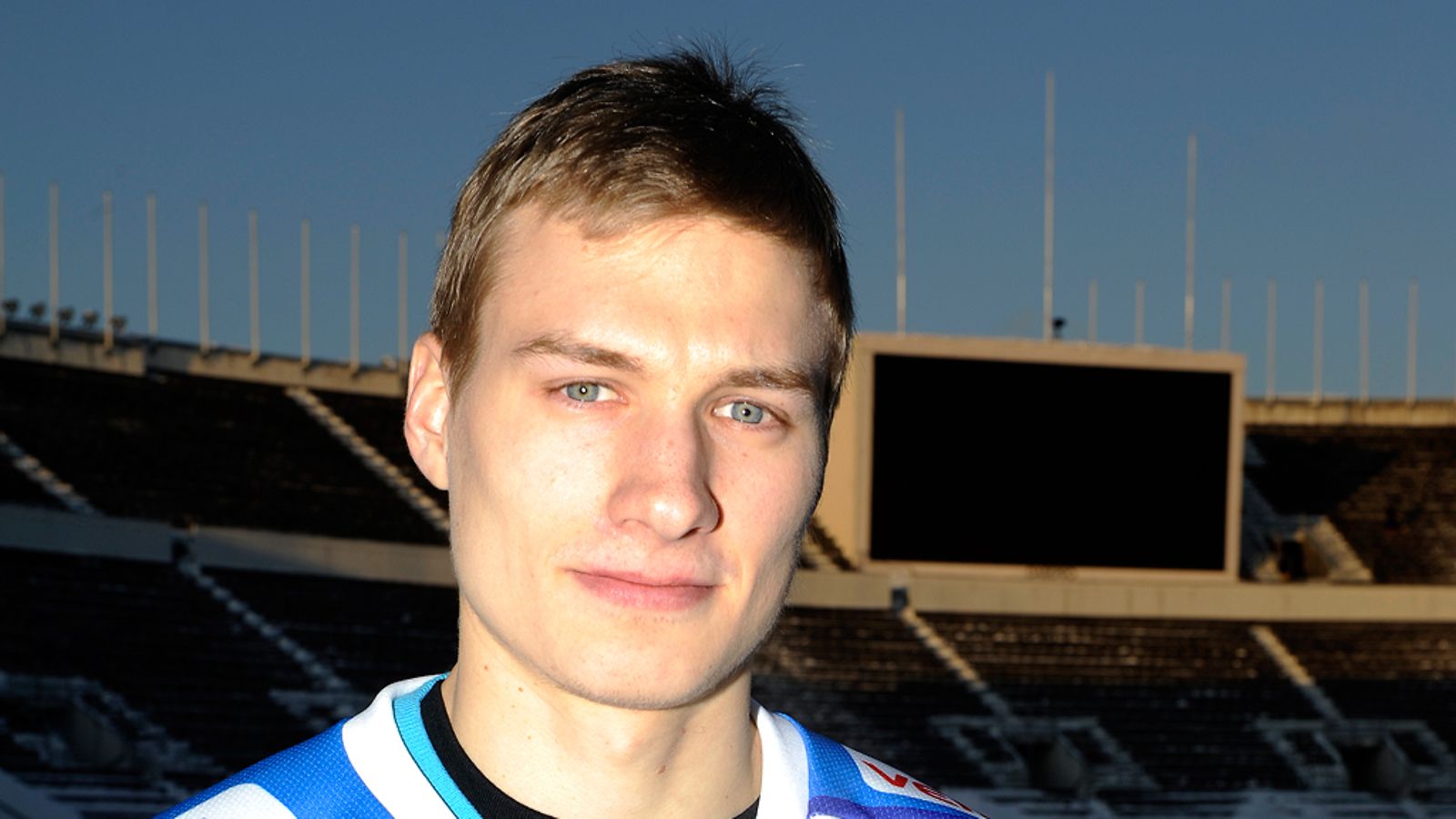 Jarno Koskiranta Olympiastadionilla helmikuussa 2012.