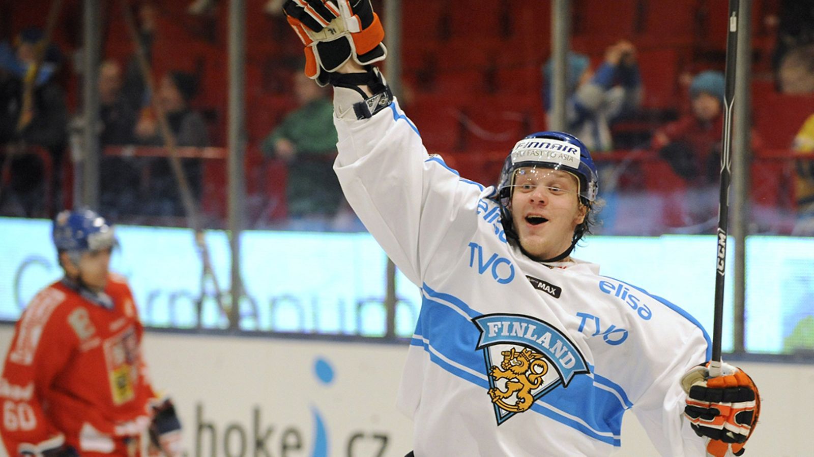 Juuso Puustinen maajoukkuepaidassa Tukholman EHT-turnauksessa helmikussa 2011.