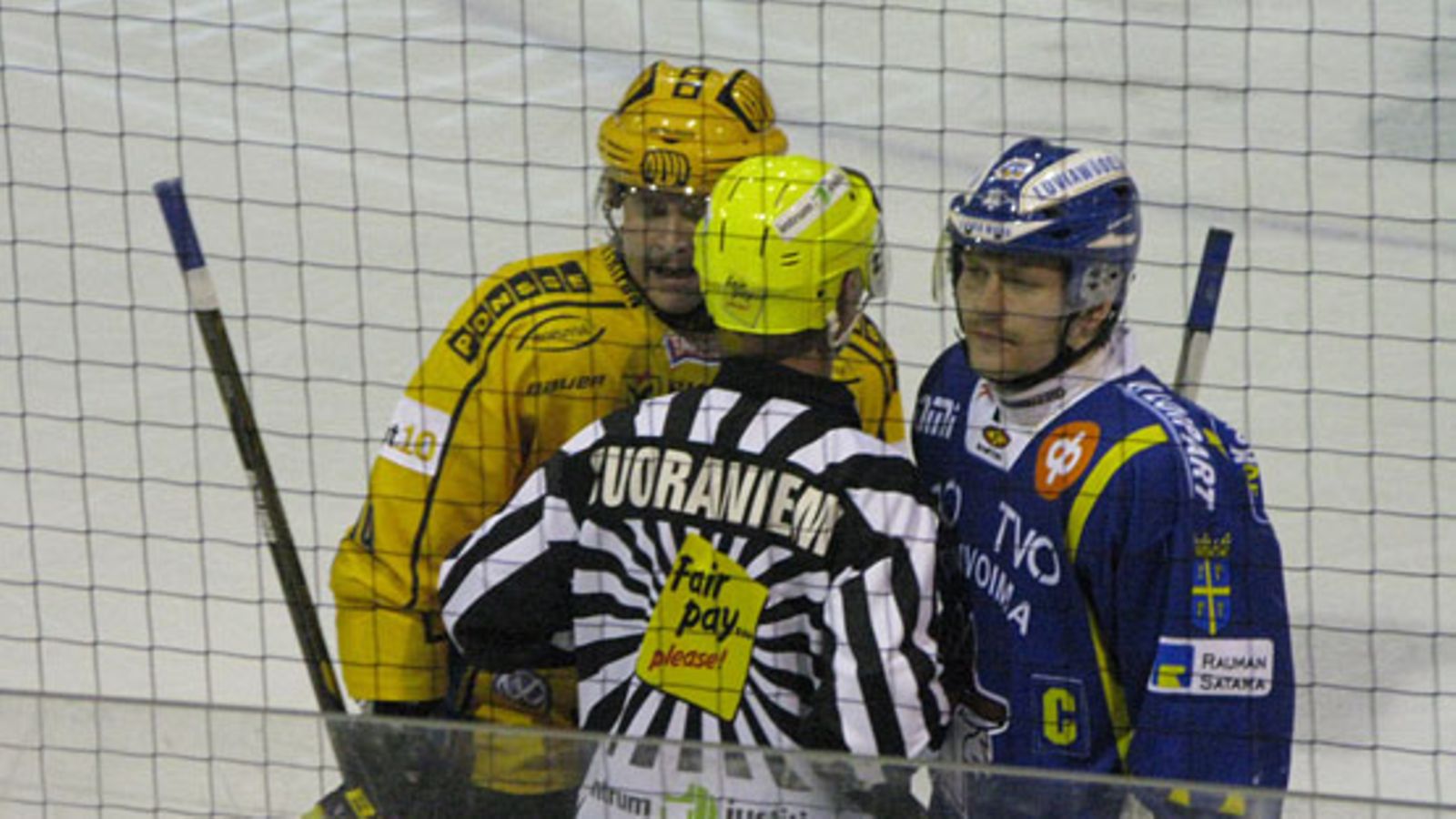 Lukko-KalPa-ottelussa selviteltiin välejä