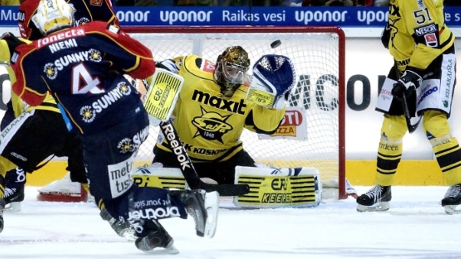 Jere Myllyniemi pimensi Jokereiden hyökkääjäarsenaalin. Kuva: Niklas Meltio/Lehtikuva
