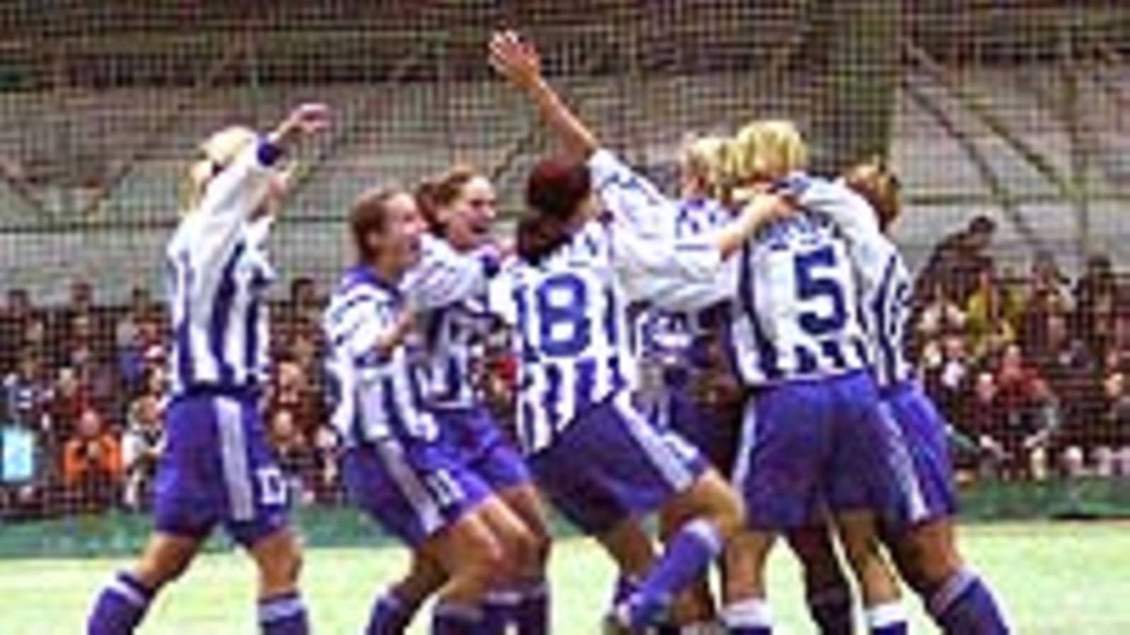 HJK - Trondheims/Ørn 28.3.2002, Klubi UEFA cupin välieriin (Kuva: www.hjk.fi)