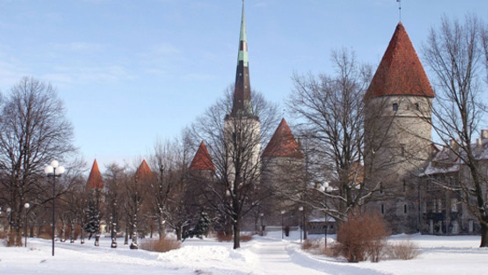 Virossa käytetään euroja ja kruunuja rinnakkain vain kaksi viikkoa, ja siirtymäkauden jälkeen eurosta tulee maan ainoa valuutta.