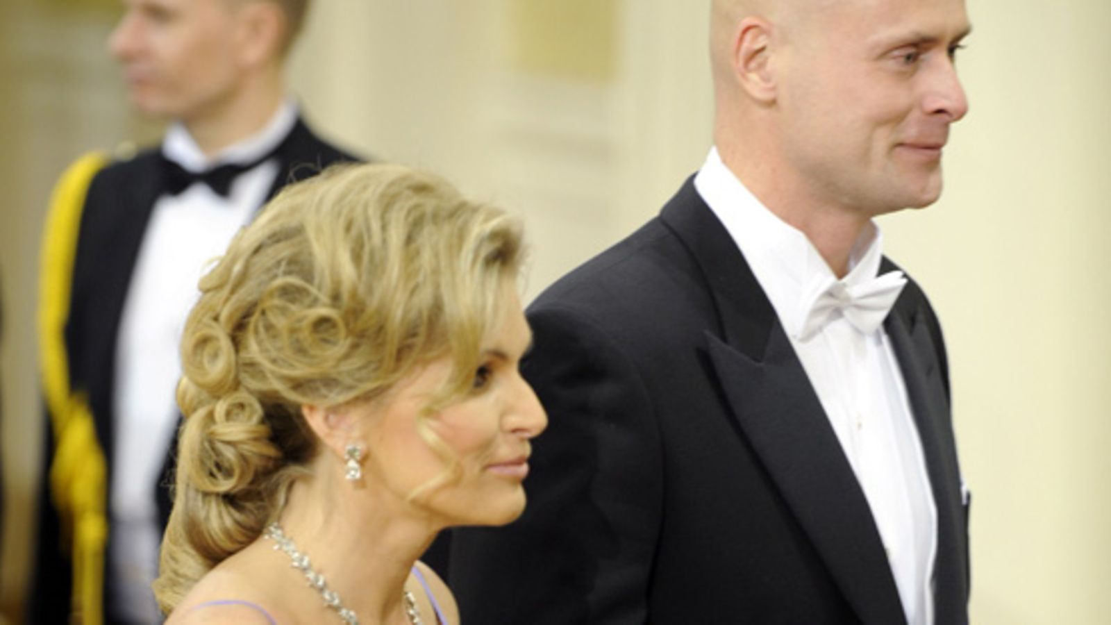 Tanja Karpela ja Janne Erjola Linnan juhlissa 2009. Kuva: Lehtikuva.