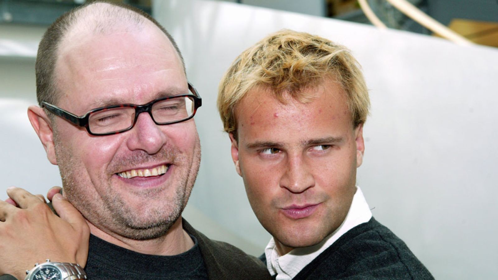 Joonas Hytönen ilmeiil Ruben Stillerin vierellä vuonna 2004.