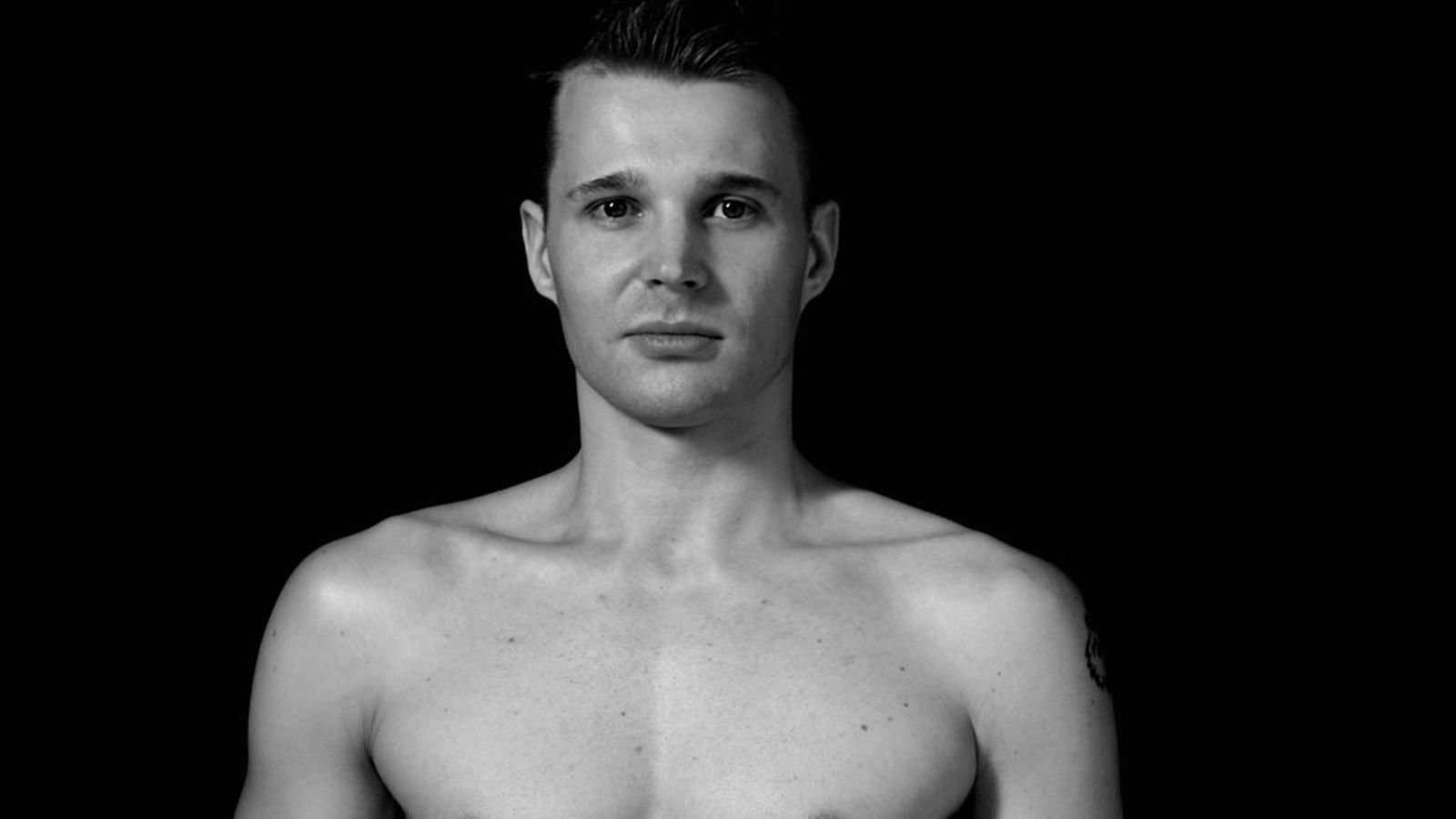Mr Gay Jussi Laitinen edustaa Suomea maailmalla.