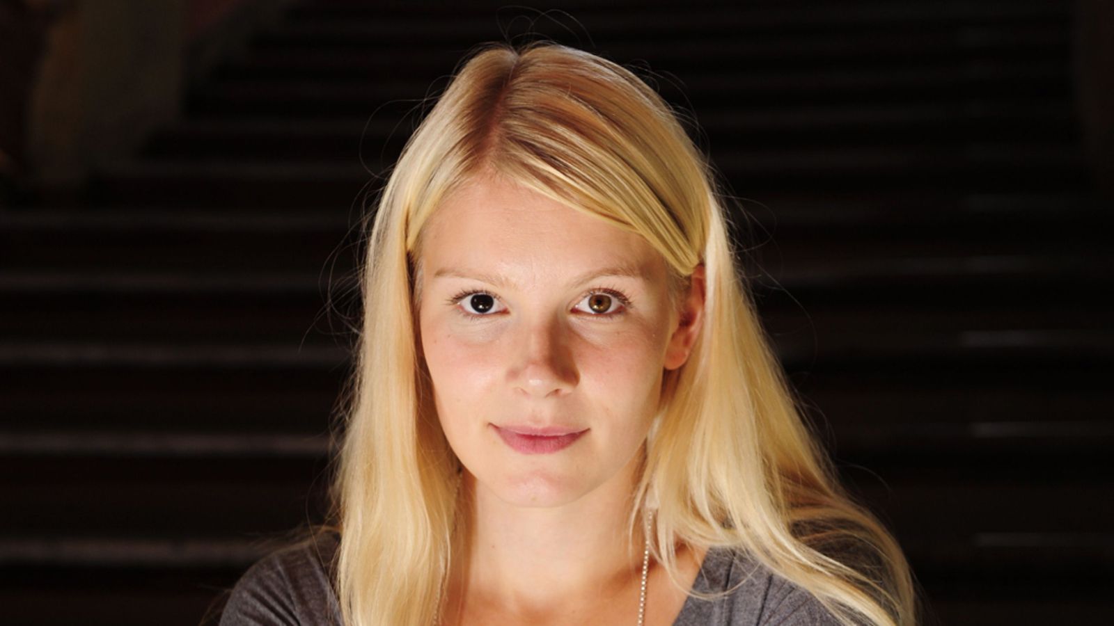 Näyttelijä Pamela Tola