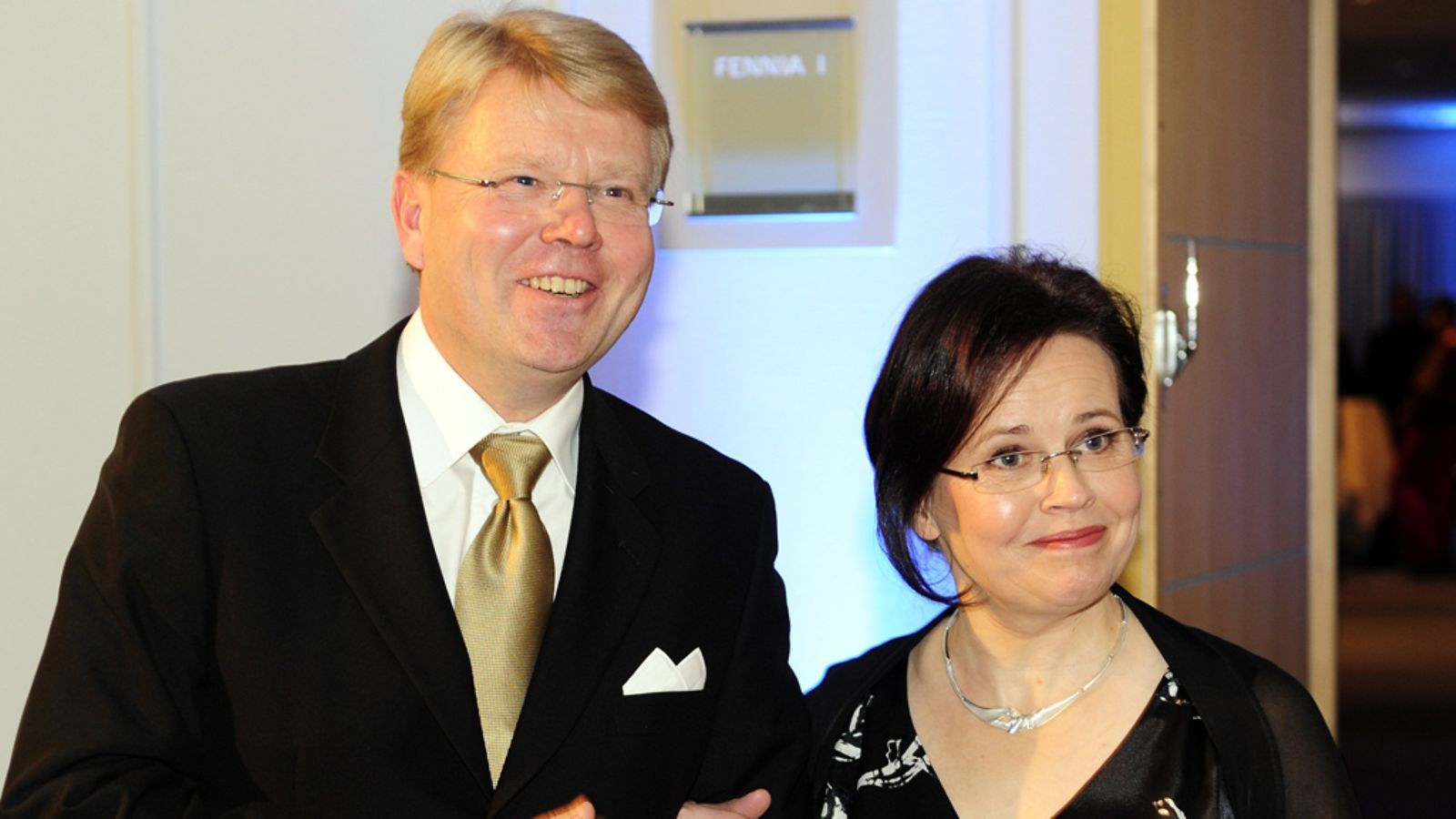Jyri Häkämies ja Tuija Arhosola-Häkämies puolustusministerin uudenvuoden vastaanotolla Helsingin Katajanokalla 2009.