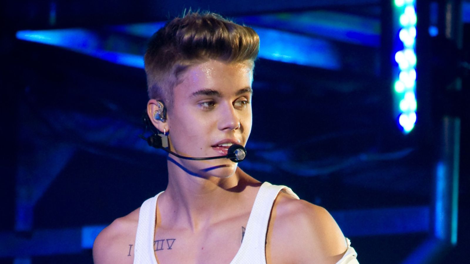 Justin Bieber haluaa huumorintajuisen, kauniin ja älykkään naisen.