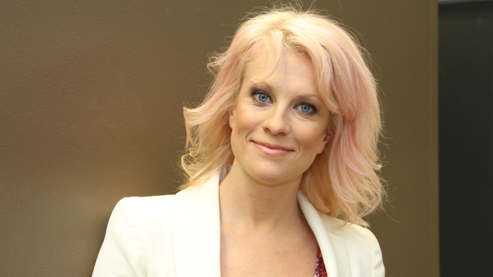 Laura Voutilainen saapui Huomenta Suomen vieraaksi.