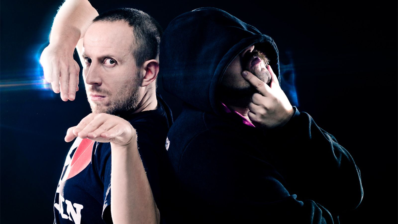 Setä Tamu, eli Mikko Tamminen (vas.) ja hänen rap-duonsa toinen jäsen Kuningas Pähkinä.