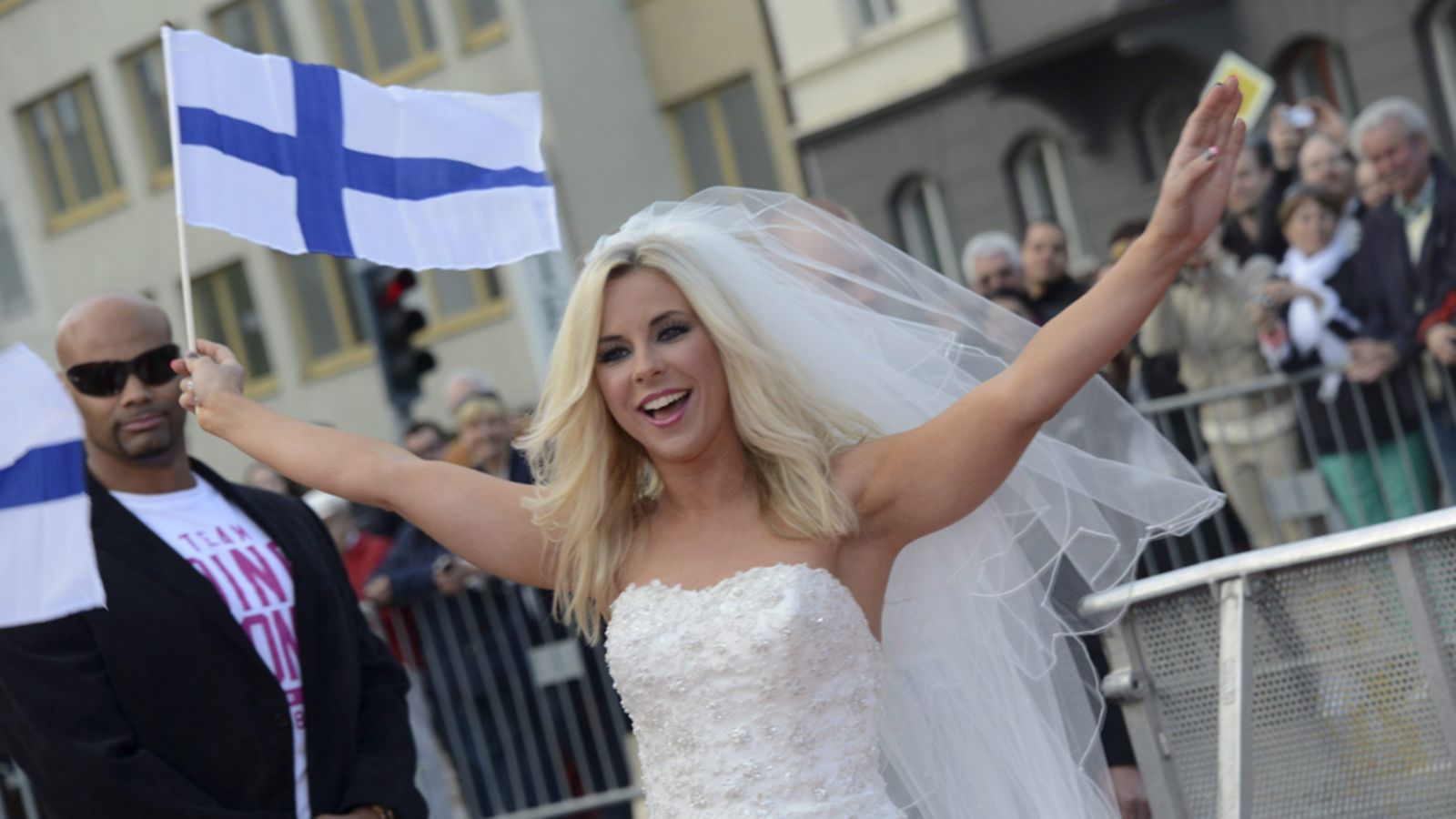 Jucci Hellström oli Krista Siegfridsin mukana myös Malmössä.