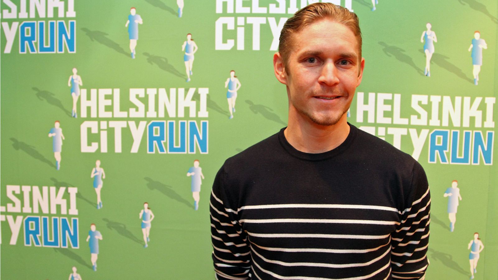 Aleksi Seppänen ei tuputa tanssia pojalleen.