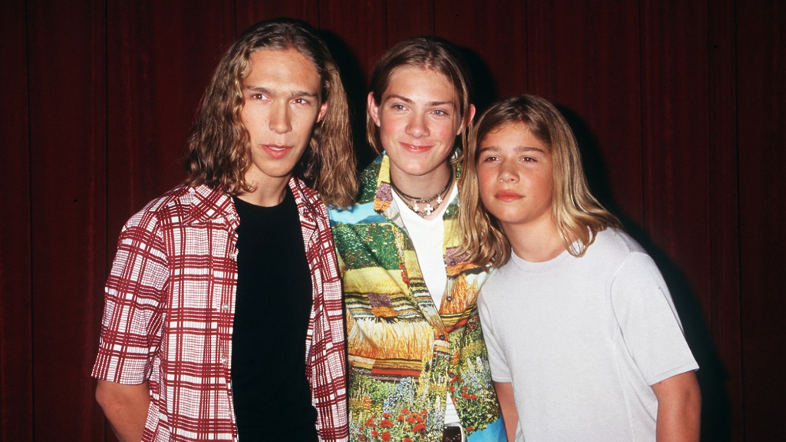Isaac, Taylor ja Zac Hanson vuonna 1998.