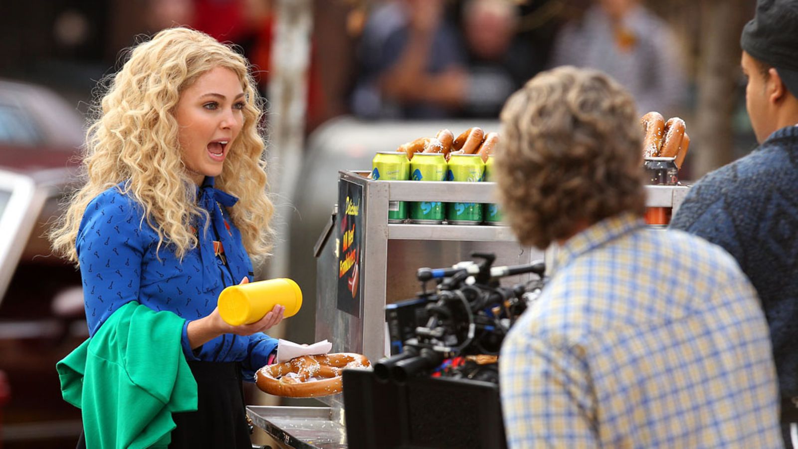 AnnaSophia Robb näyttelee nuorta Carrieta sarjassa Carrien päiväkirjat.