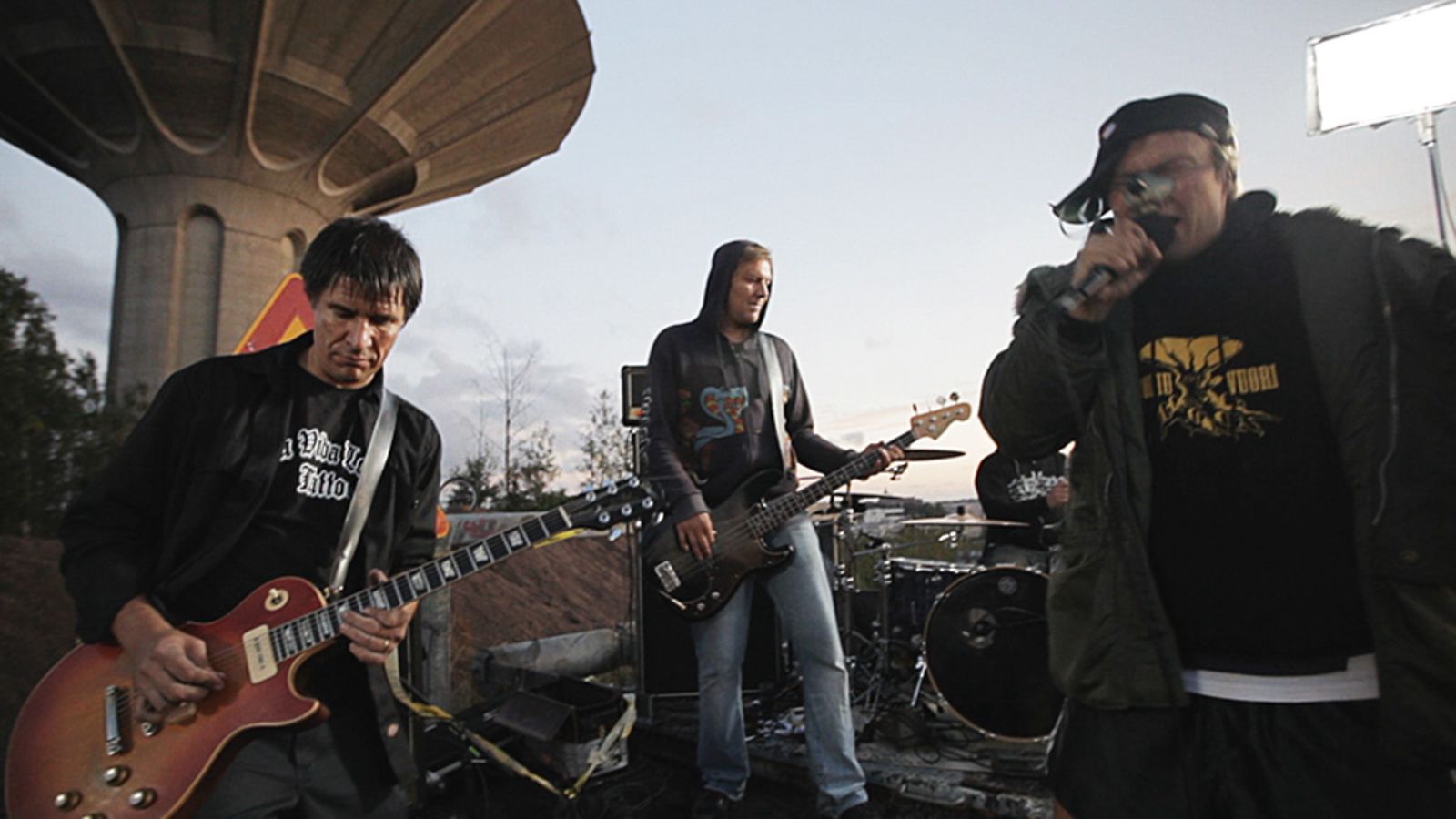 Music on Wheels
