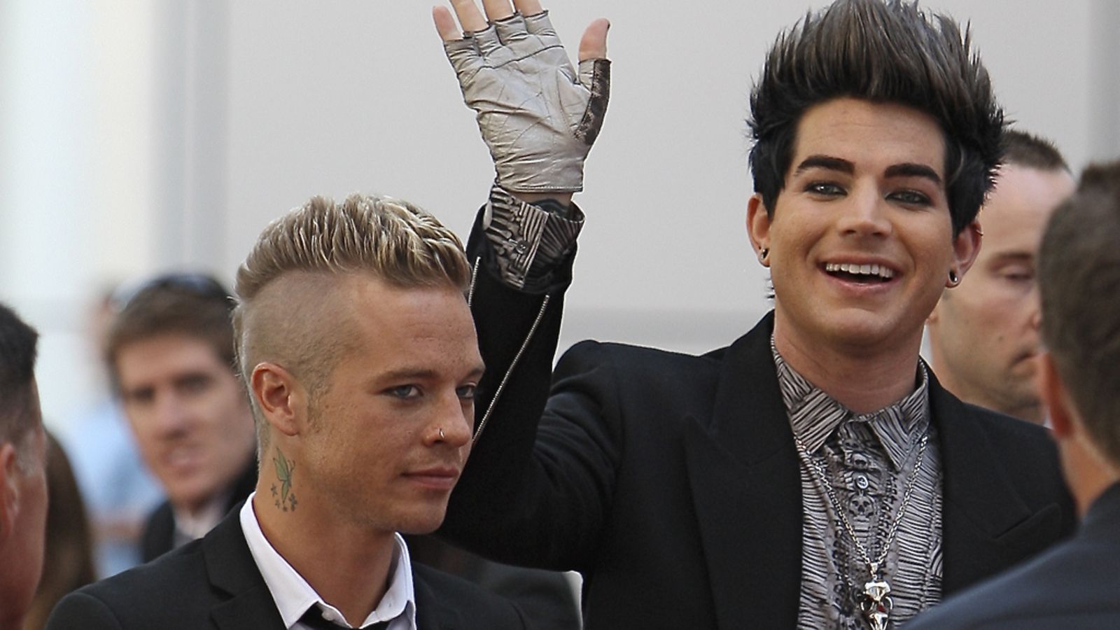 Adam Lambert ja Sauli Koskinen