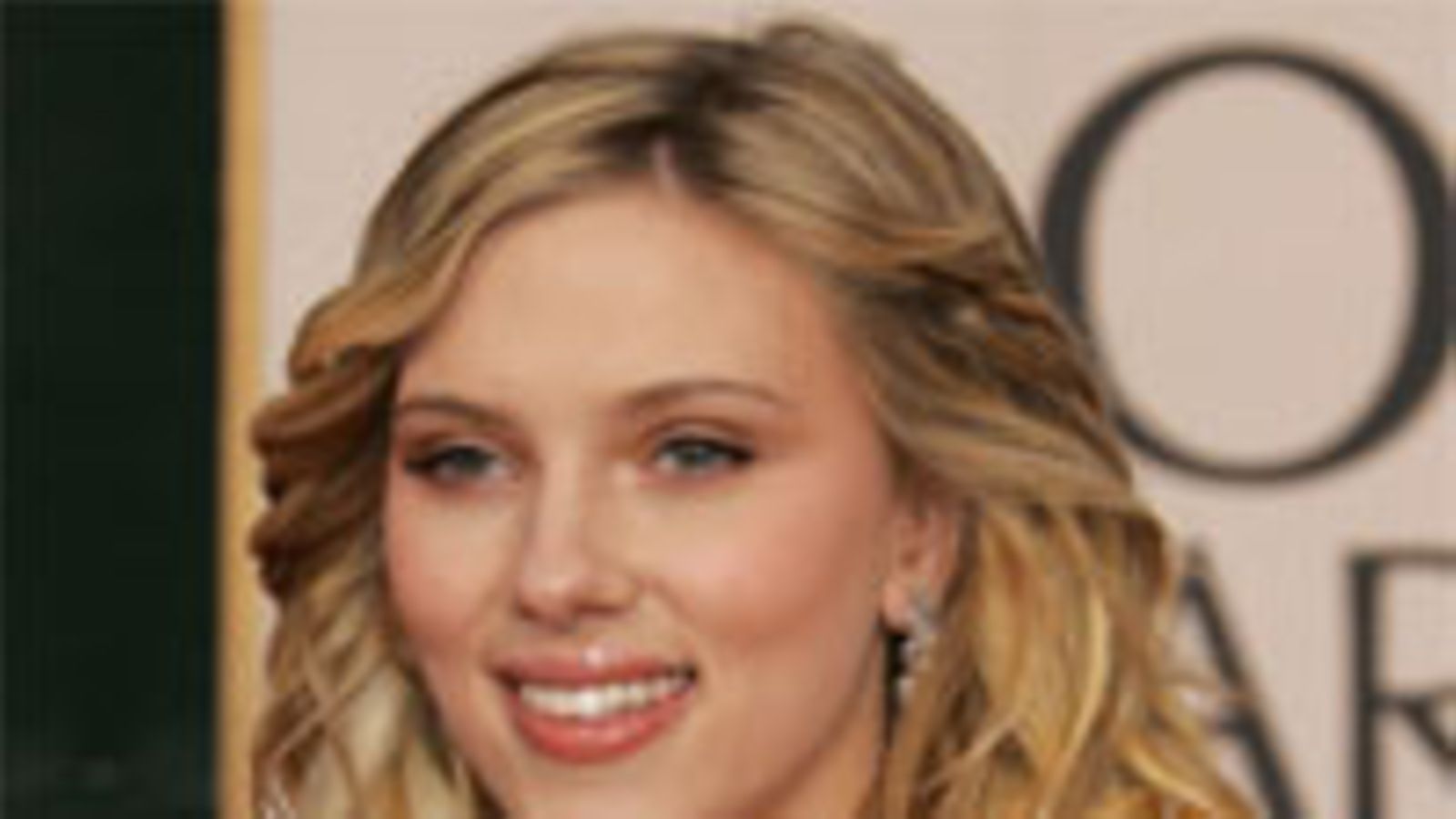 Scarlett Johansson. Photo by: Frazer Harrison/Getty Images