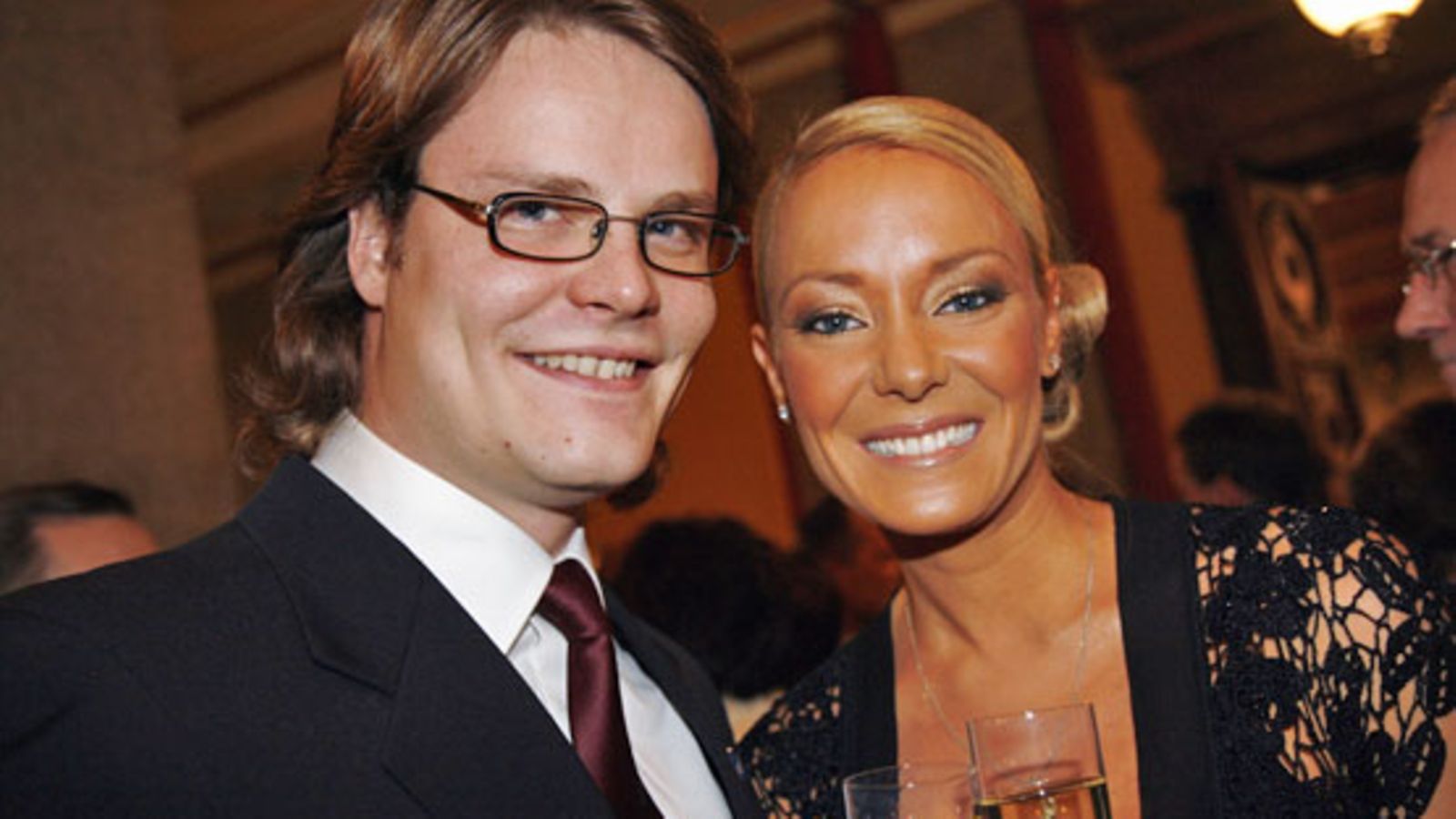 Jenni Ahola ja aviomies Ville Keskinen. Kuva: Lehtikuva.