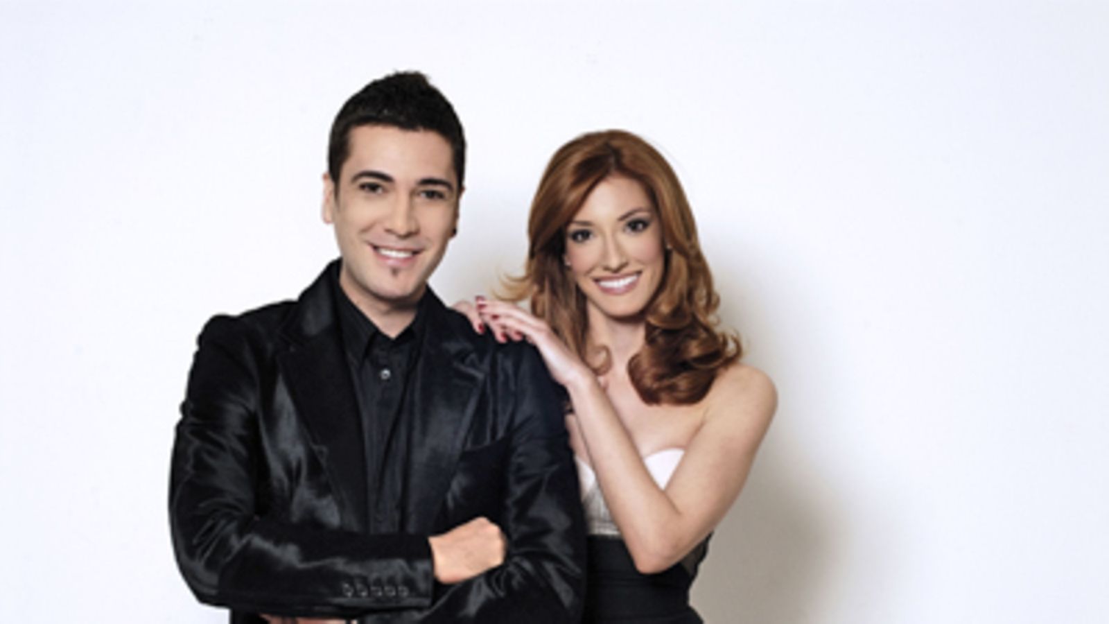 Viisujuontajat Jovana Janković ja Željko Joksimović. Kuva: eurovision.tv