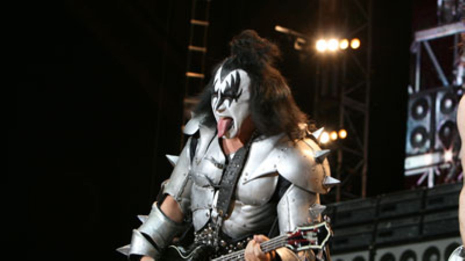 Gene Simmons vauhdissa (Kuva: Tomi Natri