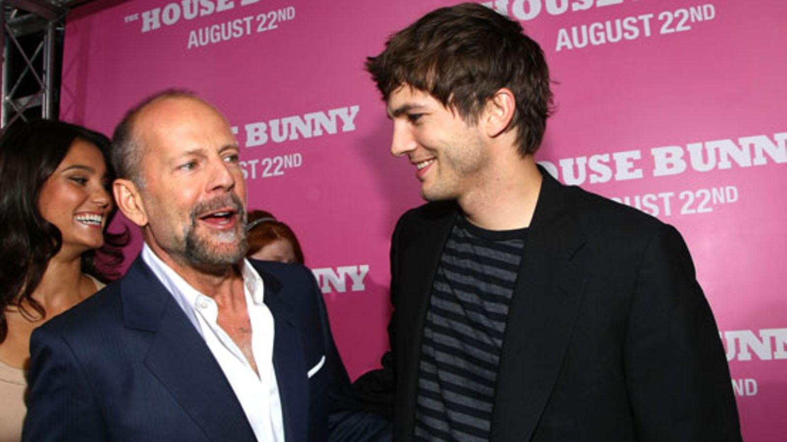 Bruce Willis ja Ashton Kutcher (Kuva: Getty Images/All Over Press)