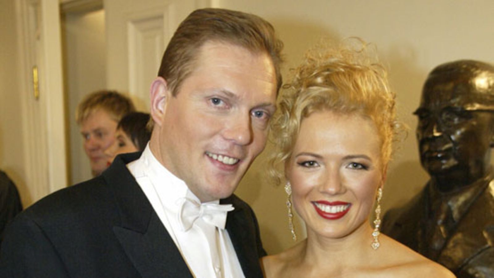 Vesa Keskinen ja Nina Juurakko (Kuva: Jussi Nukari/Lehtikuva)