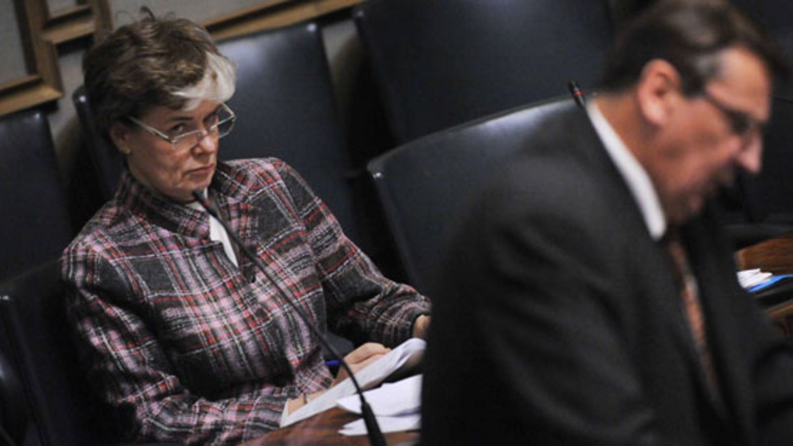 Ministeri Astrid Thors Eduskunnassa 17.2.2009. (Kuva: Vesa Moilanen/Lehtikuva)