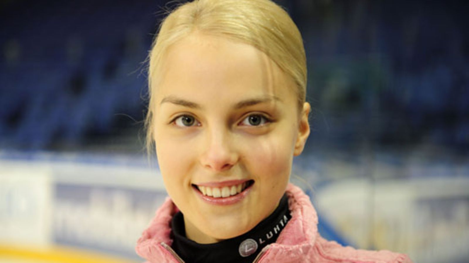 Kiira Korpi lehdessä: Sairaus muutti elämänarvoni. Kuva: Lehtikuva.