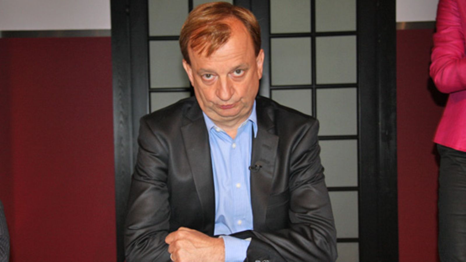 Hjallis Harkimo antoi potkut Susanna Ruotsalaiselle.