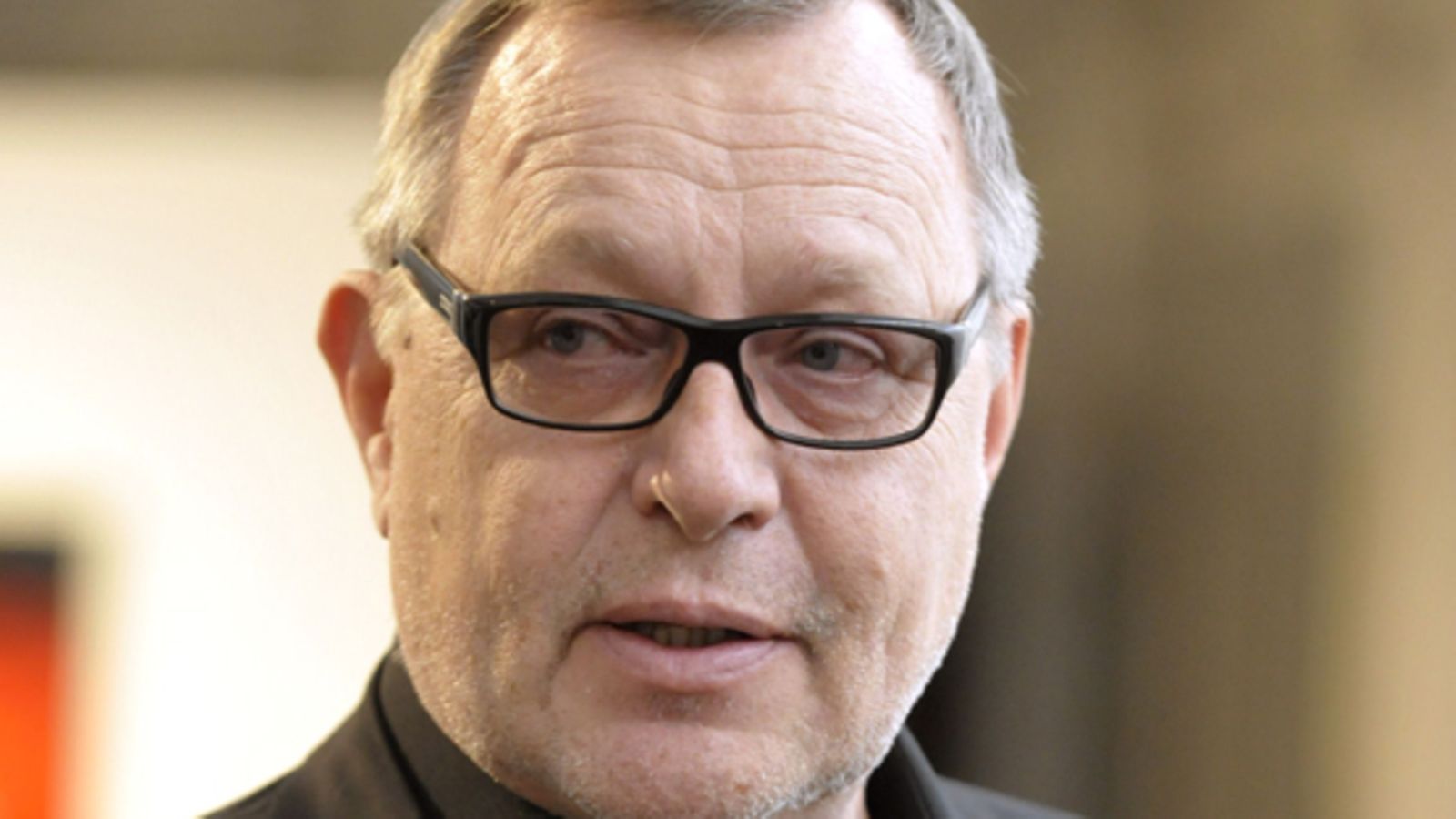 Antti Piippo on hävinnyt Hymy-lehdessä julkaistusta kirjoituksesta käydyn oikeusjutun Helsingin hovioikeudessa. (Kuva: Kimmo Mäntylä/Lehtikuva)