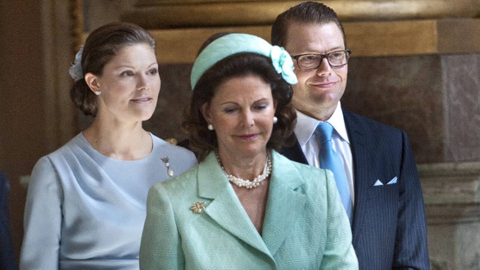 Prinsessa Victoria, kuningatar Silvia, Daniel Westling (Kuva: EPA)