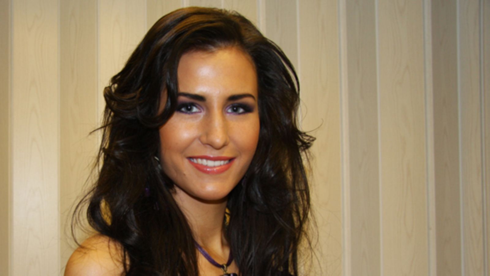 Miss Suomi 2010 Essi Hellstén